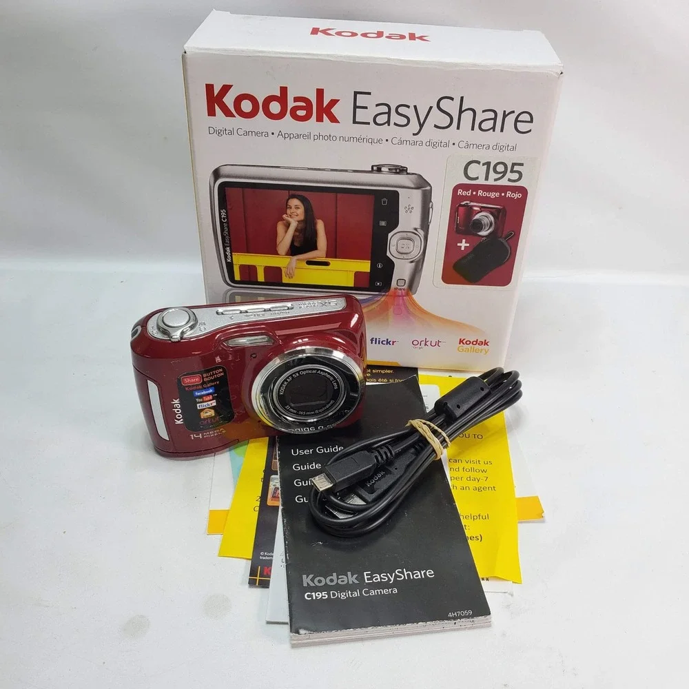 Kodak EasyShare C195 Digital Camera Red 14MP 5x Zoom Retro Digicam Bundle